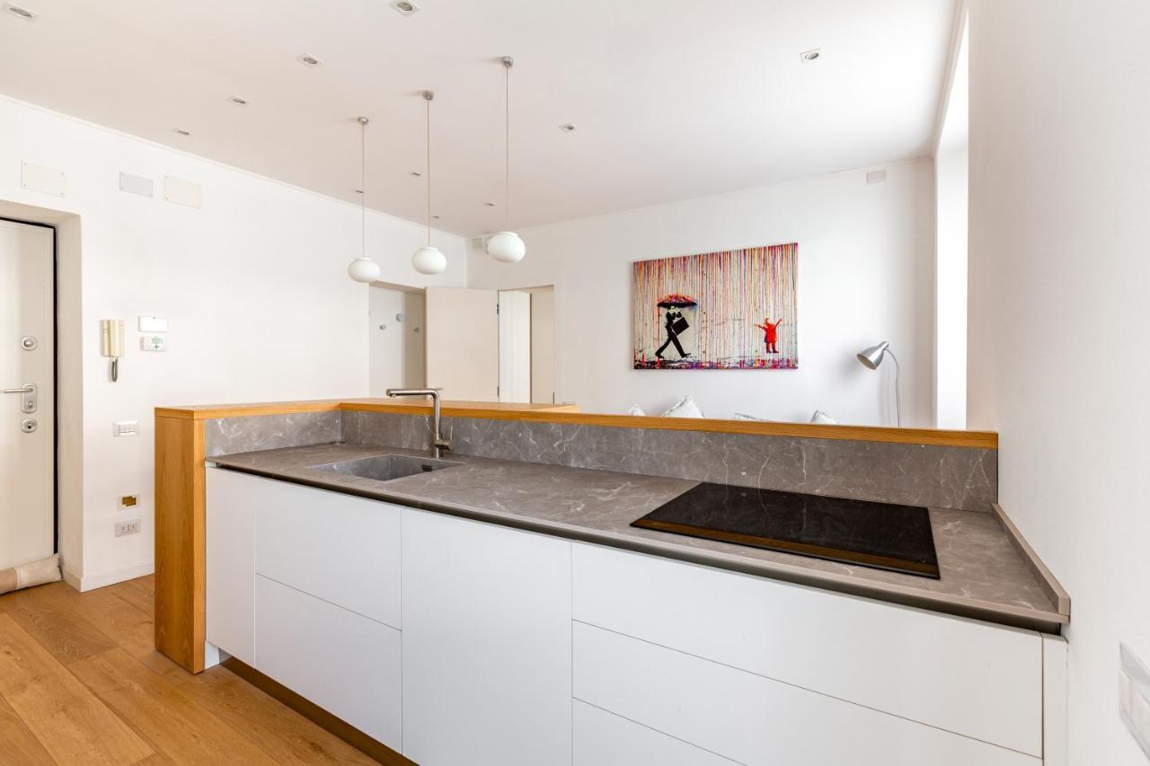 Sant'Agostino & Darsena Apartment Milan Bagian luar foto