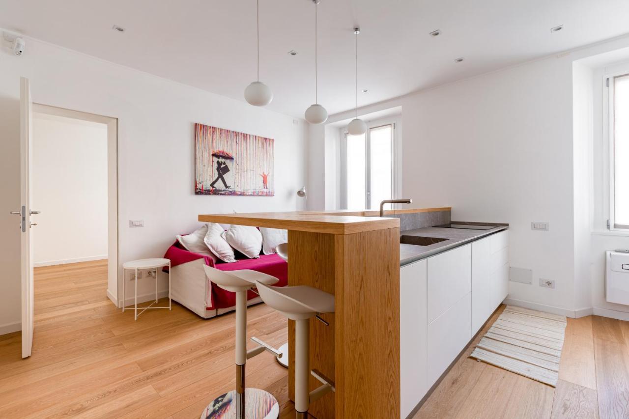 Sant'Agostino & Darsena Apartment Milan Bagian luar foto