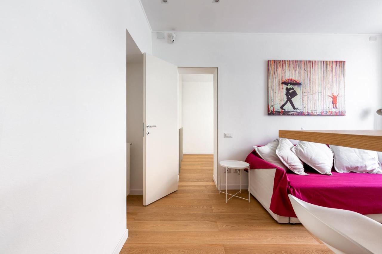 Sant'Agostino & Darsena Apartment Milan Bagian luar foto